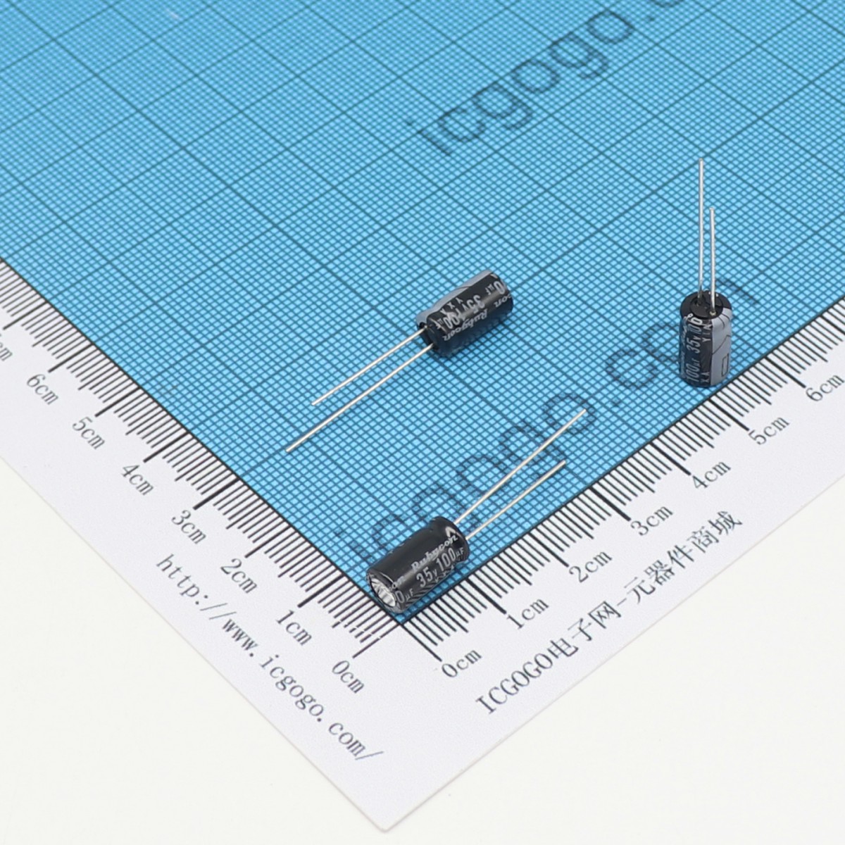 红宝石 直插铝电解电容 35V 100UF φ 6.3X11mm RUBYCON 35YXA100M-6.3X11 YXA 标准品 ±20%