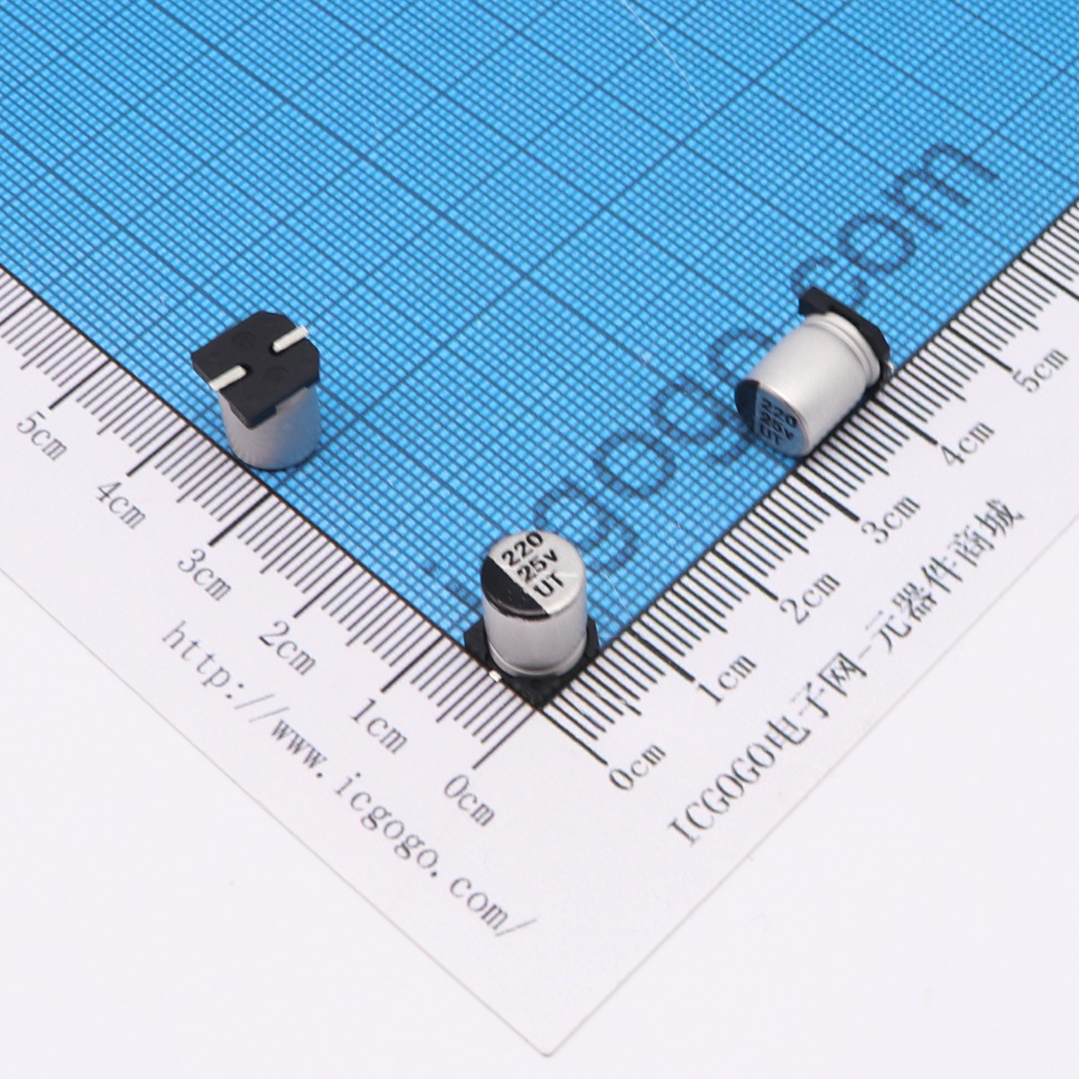 贴片铝电解电容 25V 220UF φ 8*10.2mm UT1E221M0810VG ±20%